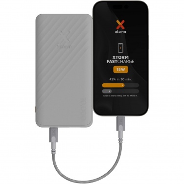 Logotrade Firmengeschenke das Foto: Xtorm XG210 Go2 15W 10.000 mAh Schnelllade-Powerbank