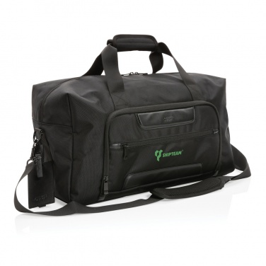 Logotrade Geschäftsgeschenke das Foto: Swiss Peak AWARE™ RPET Voyager Wochenendtasche