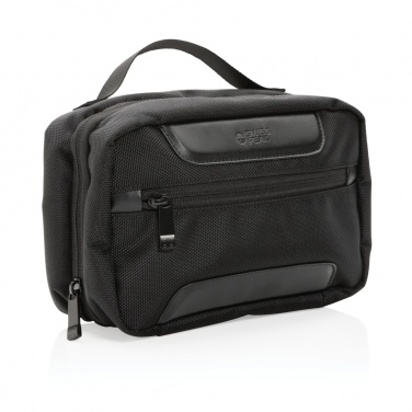 Logotrade Firmengeschenke das Foto: Swiss Peak AWARE™ RPET Voyager Kosmetiktasche