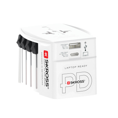 Logotrade Geschäftsgeschenke das Foto: SKROSS World Travel Adapter MUV 65W PD mit USB-C-Kabel