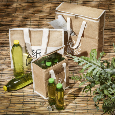 Logotrade Firmengeschenke das Foto: Agra Kühltasche
