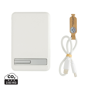 Logotrade werbemittel das Foto: Zen 5000mAh 5W magnetische Bambus-Powerbank aus RCS rPlastik