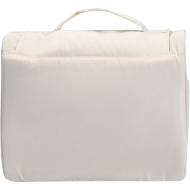 Logotrade Firmengeschenke das Foto: Puffer GRS recycelte aufhängbare Kulturtasche 8L