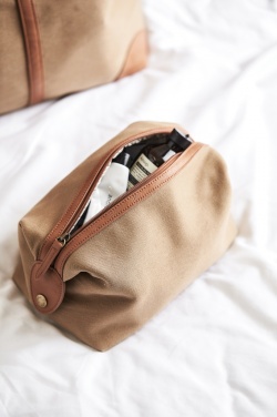 Logotrade advertising products photo of: VINGA Sloane toiletry bag RCS recycled polyester