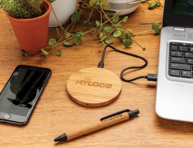 Logo trade advertising products image of: Bamboo 5W round wireless charger