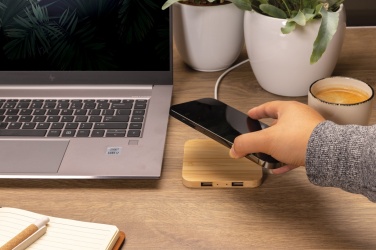 Logo trade corporate gifts picture of: Bamboo 10W wireless charger with USB