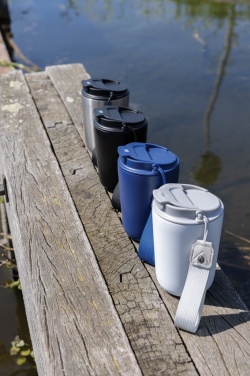 Logotrade ärikingituse foto: Cuppa RCS terasest vaakum termoskruus koos randmepaelaga