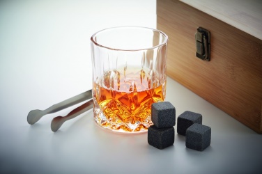 Logo trade firmakingid foto: Viskiklaaside komplekt puidust karbis