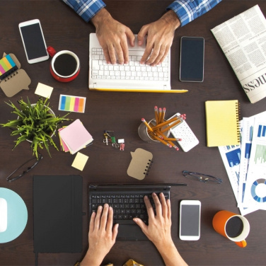 Logotrade reklaamkingituse foto: Sametiste kaantega A5 märkmik Kiel