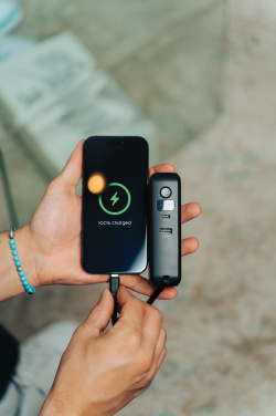 Logotrade meened pilt: Urban Vitamin Eureka hübriid 10000mah akupank 65W