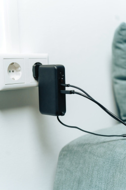 Logotrade reklaamtooted pilt: Urban Vitamin Eureka hübriid 10000mah akupank 65W
