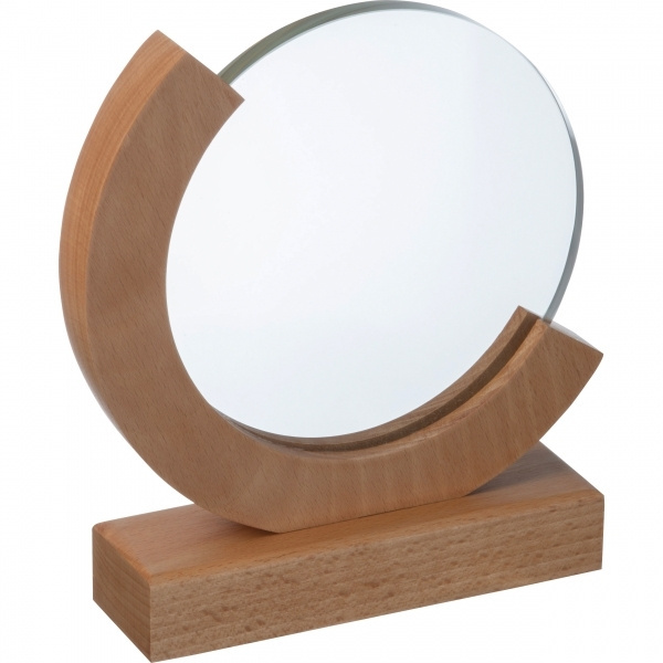 Logotrade meene foto: Bambusest alusega trofee Oshawa