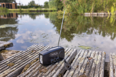 Logotrade firmakingituse foto: RescueWave RCS taaskasutatud plastist hädaabiraadio