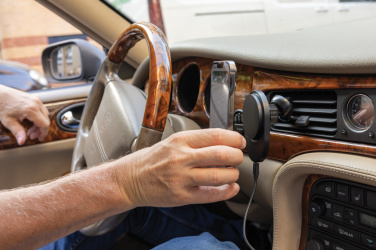 Logotrade mainostuote tuotekuva: PowerCruze RCS, 15 W magneettinen auton latausteline