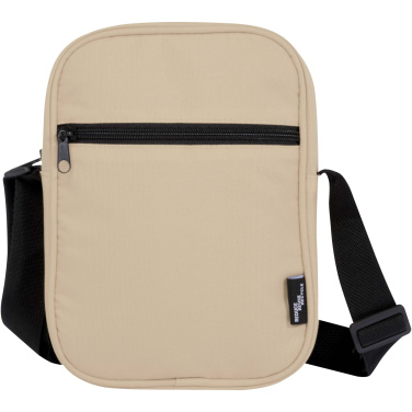 Logotrade mainoslahjat kuva: Byron GRS-kierrätetystä materiaalista valmistettu crossbody-laukku 2 l