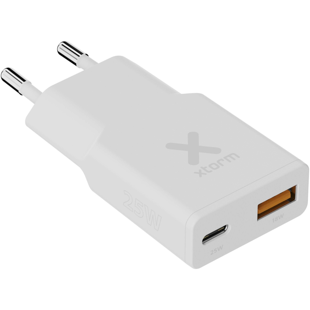 Logotrade reklaminiai produktai nuotrauka: „Xtorm XG2SL025 Go2 SlimLine“ 25 W įkroviklis