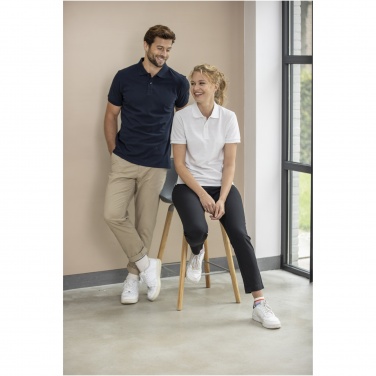 Logotrade Ideja dāvanas foto: Smaragda unisex Aware™ polo ar īsām piedurknēm
