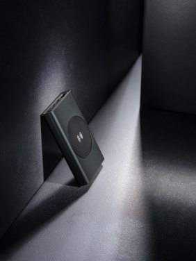 Logotrade korporatīvās dāvanas foto: Terra RCS pārstrādāta alumīnija 5000 mAh jaudas banka 5W bezvadu