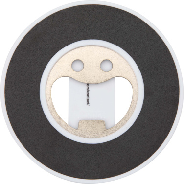 Logotrade logo dāvanas foto: Ain pārstrādātas plastmasas magnētiskais telefona statīvs ar pudeļu attaisāmo