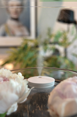 Логотрейд бизнес-подарки картинка: Breevia RCS rplasic перезаряжаемый плавающий увлажнитель воздуха