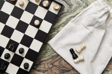 Logotrade profilreklam bild: VINGA Chess coffe table game