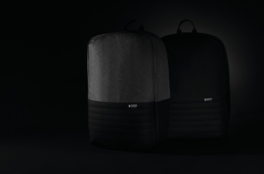 Logotrade presentreklam bild: Swiss Peak AWARE™ anti-ficktjuv RFID 15.6" laptopryggsäck